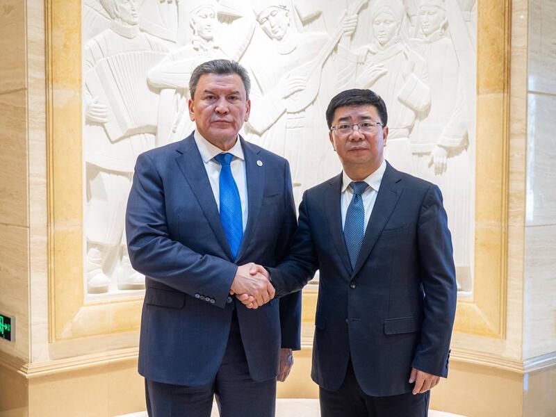 Визит в Китайскую Народную Республику продолжился в городе Урумчи, в Синьцзян-Уйгурском автономном округе