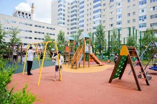 Обновленные скверы и дворы торжественно открыли в День столицы в районе Нура