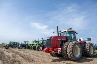 В Талдыкоргане активно ведутся весенние полевые работы