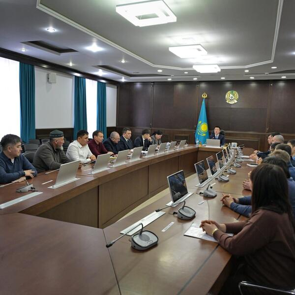 Аким области провел встречу с сельхозтоваропроизводителями региона, на которой обсудили подготовку и проведение весенне-полевых работ текущего сезона