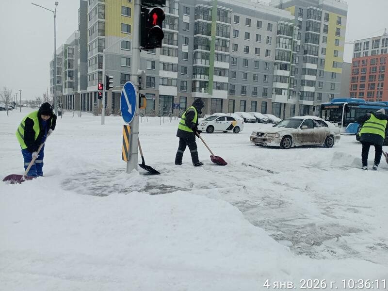Более 3000 дорожных рабочих и свыше 1600 единиц спецтехники задействованы в снегоуборочных работах в Астане