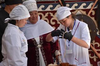 В селе Кишкенеколь прошёл мастер-класс по забытым национальным блюдам
