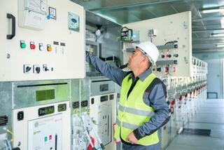 ОДНО ИЗ ПРИОРИТЕТНЫХ НАПРАВЛЕНИЙ В РАЗВИТИИ ИНФРАСТРУКТУРЫ — ОБЕСПЕЧЕНИЕ КАЧЕСТВЕННОЙ ЭЛЕКТРОЭНЕРГИЕЙ