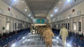 Казахстан направил гуманитарный груз в Афганистан