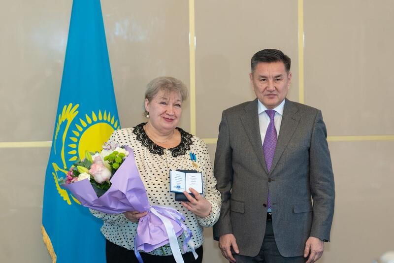 В канун Дня Республики жители ВКО были удостоены государственных наград