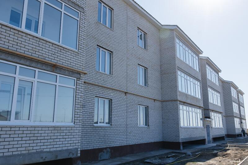 Глава региона ознакомился с проблемными объектами Махамбетского района и поручил ускорить решение ключевых вопросов
