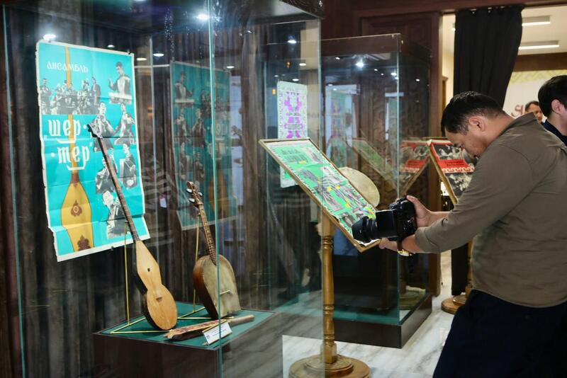 В ТУРКЕСТАНЕ ПРОШЛА ВЫСТАВКА «РУХ САРДАРЫ», ПОСВЯЩЕННАЯ 95-ЛЕТИЮ УЗБЕКАЛИ ЖАНИБЕКОВА