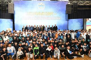 Молодежь Жетісу встретилась с олимпийскими чемпионами