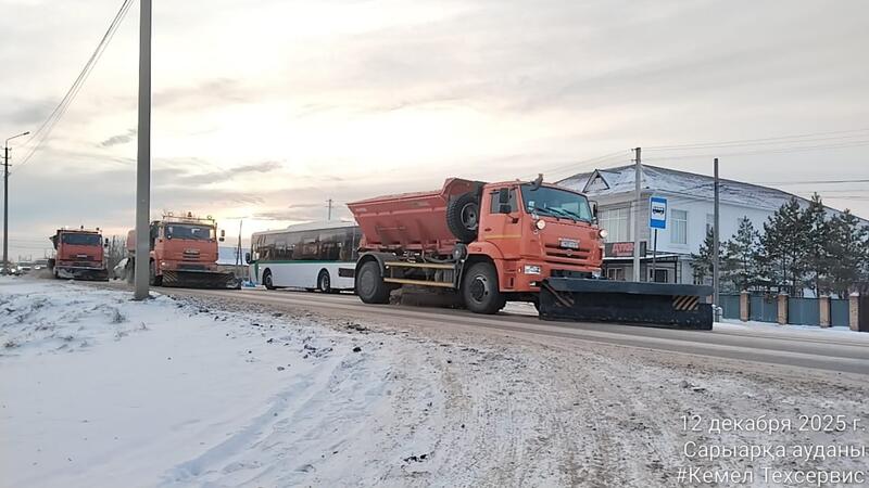 Более 3 000 дорожных рабочих задействованы в снегоуборочных работах в Астане