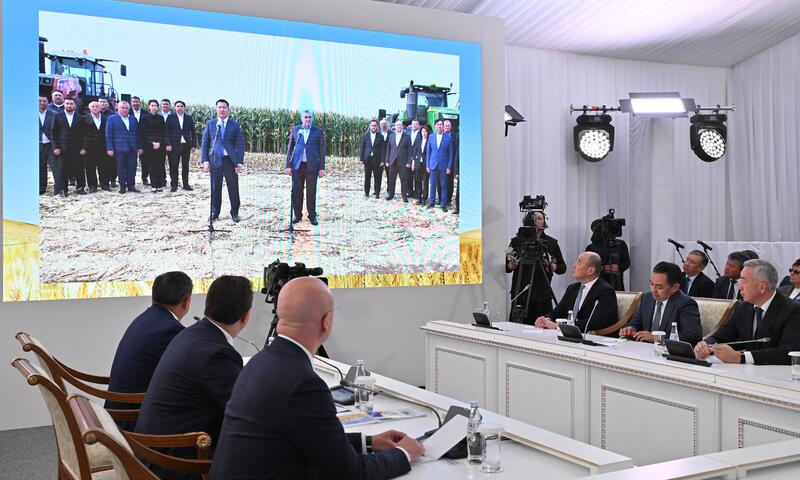 Президент Касым-Жомарт Токаев провел совещание по вопросу уборочной кампании