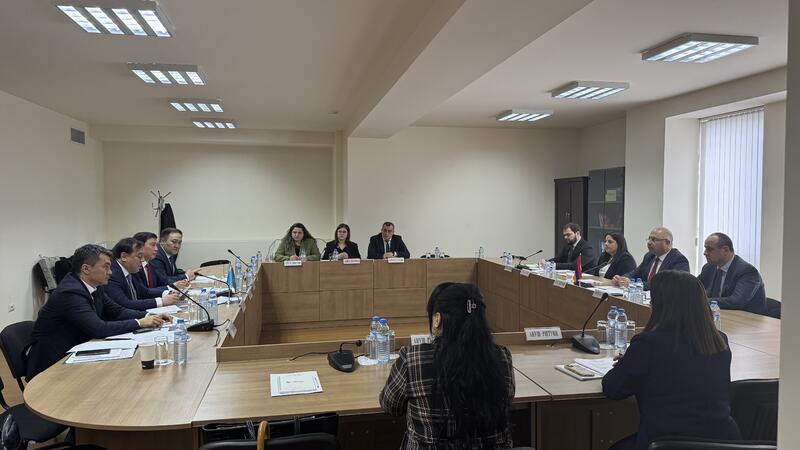 Казахстан и Армения провели консульские консультации и заинтересованы в расширении сотрудничества в консульской сфере