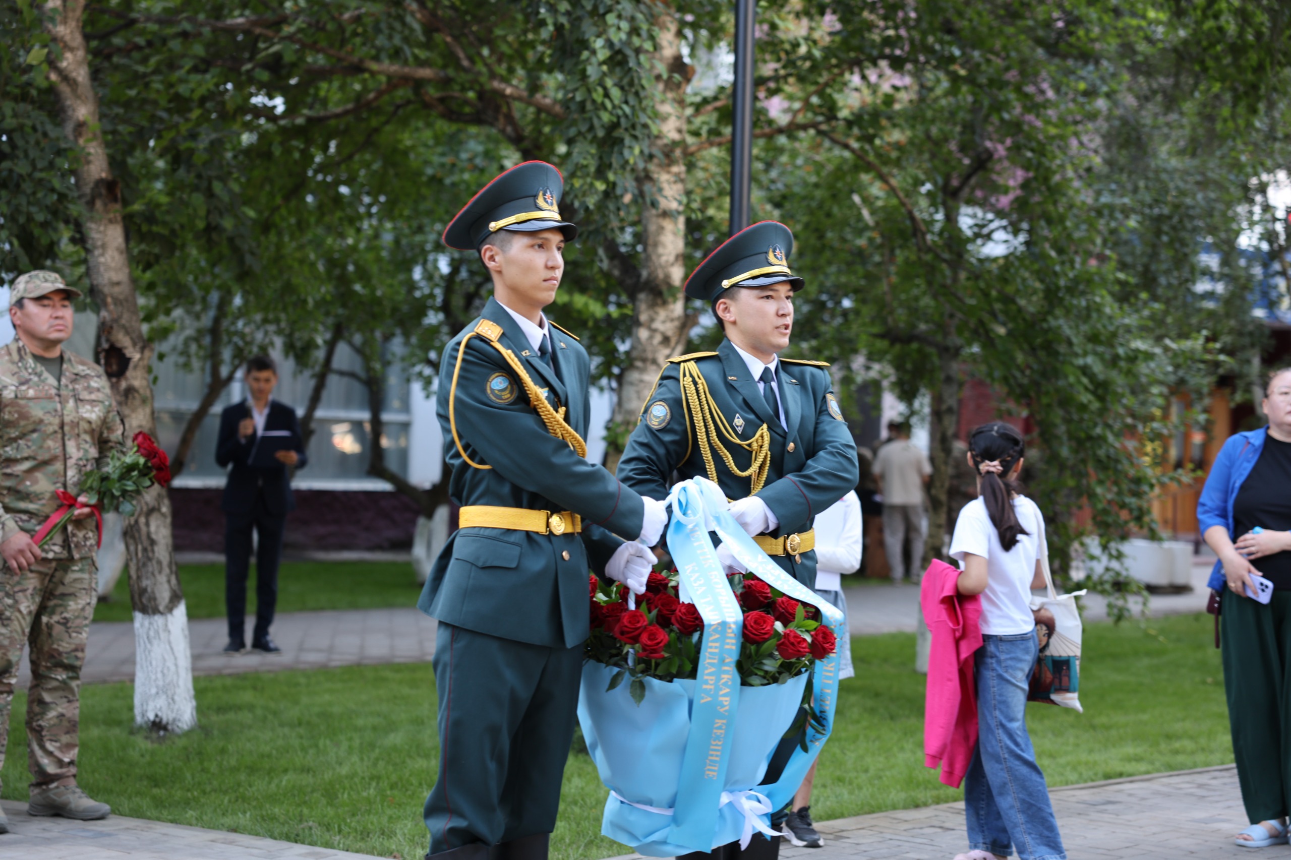 В Уральске открыта Аллея спасателей