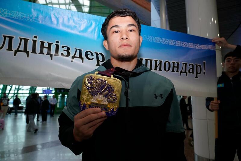 Столичный борец, ставший чемпионом Азии, вернулся на родину
