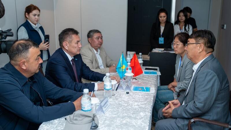 Аким ВКО провел встречу с Послом Австрии