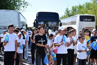 ТУРКЕСТАН: ДЕТИ ИЗ ОТЫРАРСКОГО И СОЗАКСКОГО РАЙОНОВ ПРИНЯТЫ НА ПЕРВУЮ СМЕНУ ЛЕТНЕГО ЛАГЕРЯ