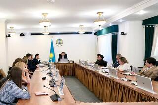 В Минтруда прошла рабочая встреча с НПО по вопросам специальных социальных услуг в Астане