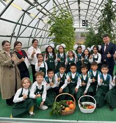 Новый формат экологического воспитания школьников в Астане: необычный классный час прошел в теплице