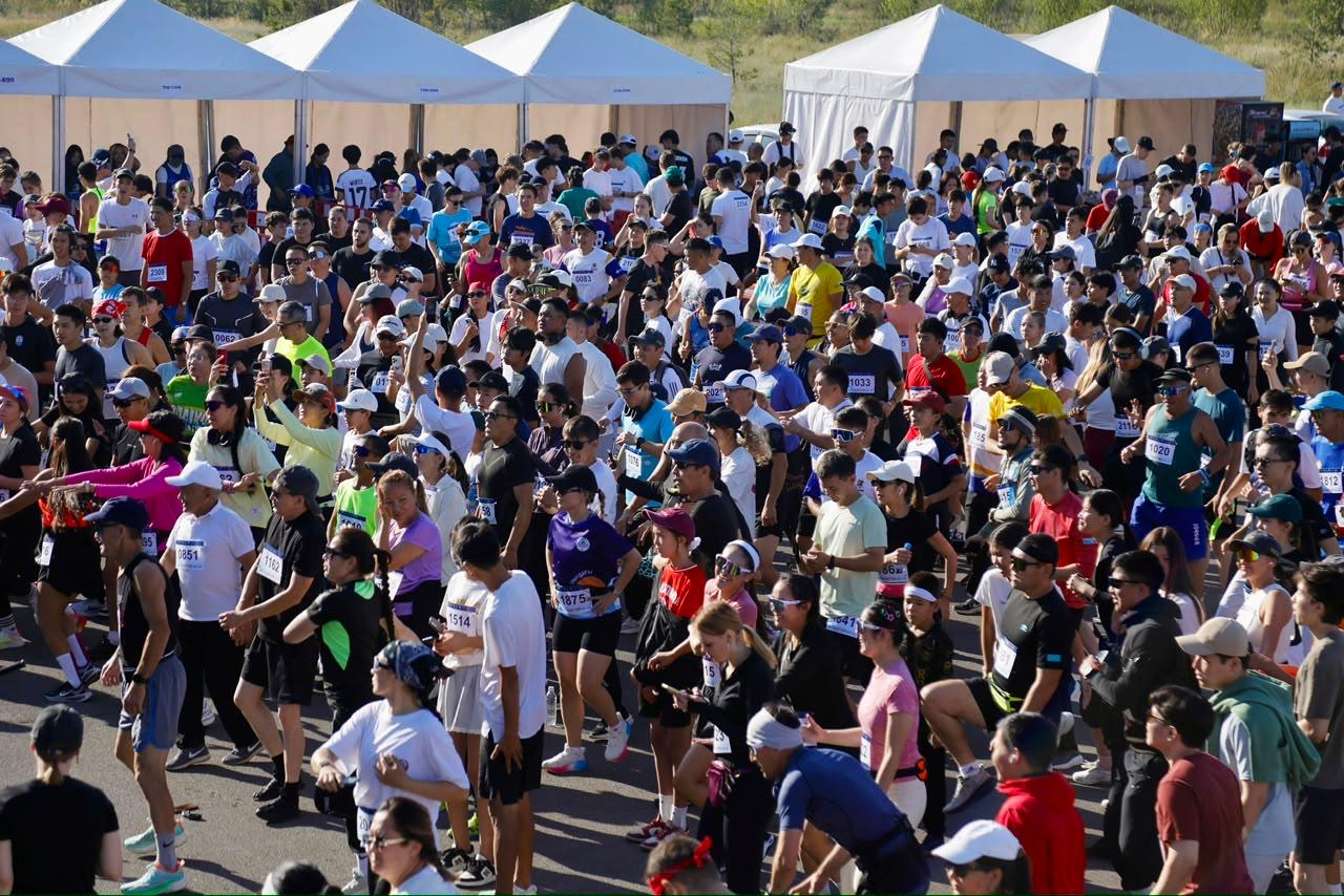 «ALMATY RUN»: В Астане более 2,5 тысяч человек пробежали дистанцию 6,2 километра