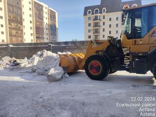 На уборку снега в Астане вышли более 2,1 тыс. дорожных рабочих