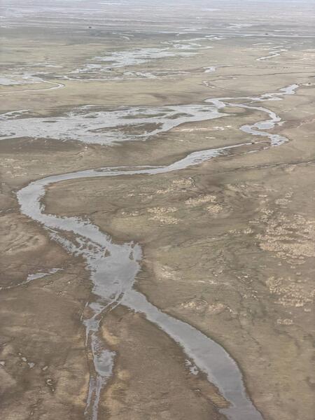 Аким области Асаин Байханов совершил облет Баянаульского района, ознакомился с ходом сброса воды с водохранилищ «Акжар» и «Каратока» Карагандинской области, а также оценил состояние лиманов