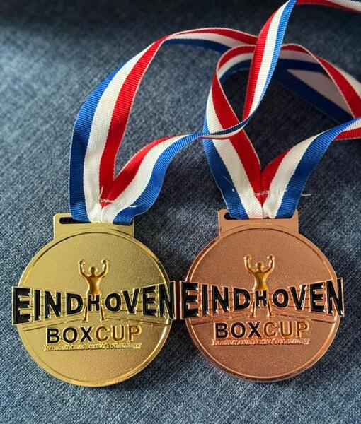 Золото и бронзу завоевали карагандинцы на международном турнире по боксу в Нидерландах