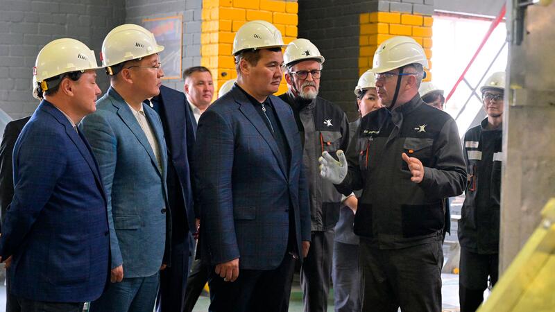 Нурлыбек Налибаев проверил ход реализации инфраструктурных проектов в Павлодарской области и провел совещание по вопросам развития энергетики и подготовки к отопительному сезону
