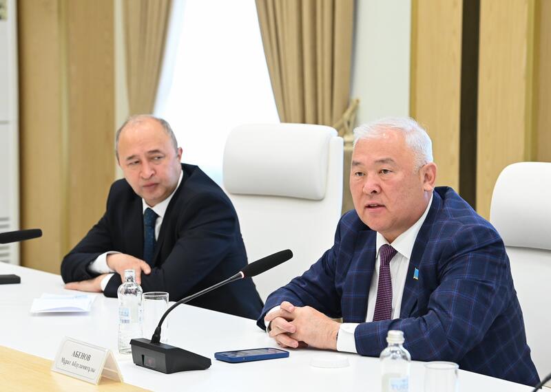 Глава региона встретился с директором Аризонского института геномики Родом Вингом