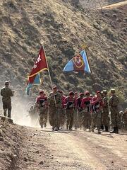 26 военнослужащих Сил специальных операций удостоены права носить бордовый берет