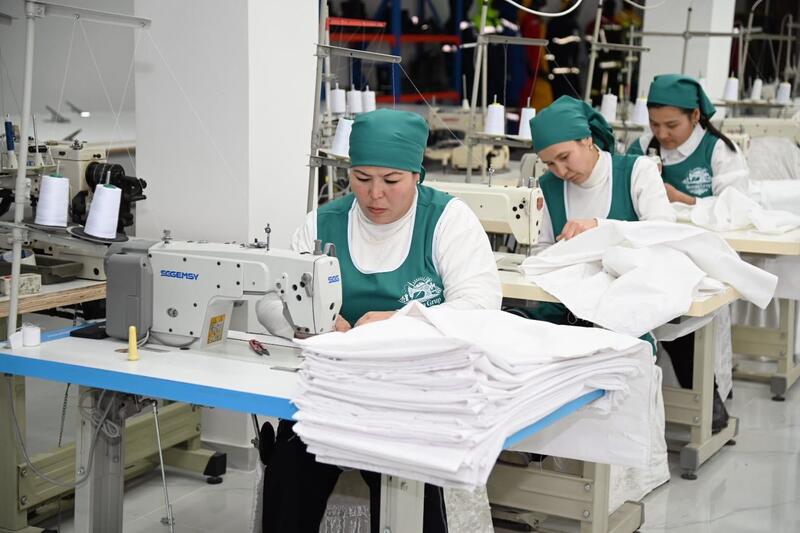 ТУРКЕСТАН: В СУЗАКСКОМ РАЙОНЕ ЗАПУЩЕН НОВЫЙ ШВЕЙНЫЙ ЦЕХ