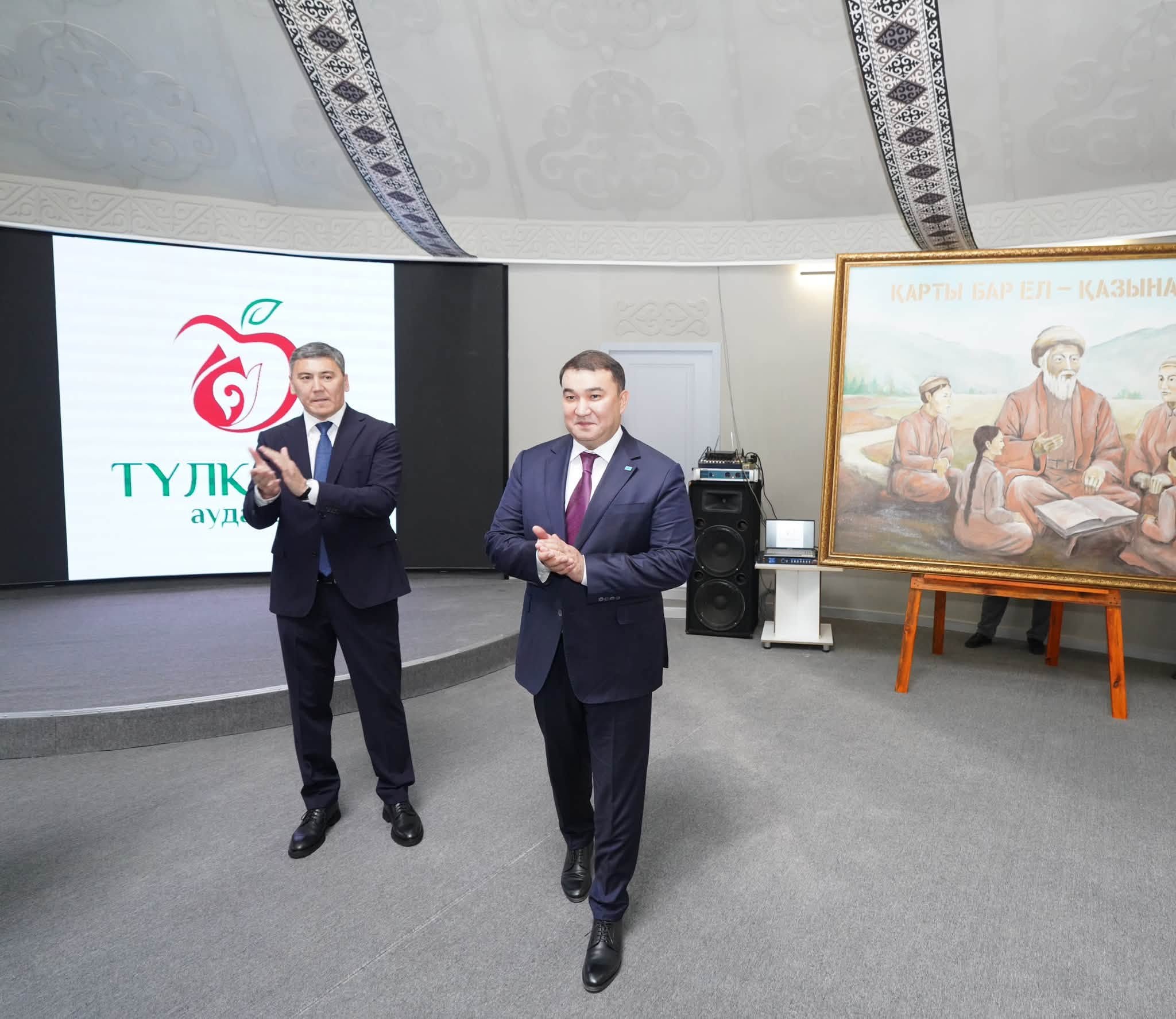 ТУРКЕСТАН: В ТЮЛЬКУБАССКОМ РАЙОНЕ ОБНОВЛЕННЫЙ ДОМ ВЕТЕРАНОВ ПЕРЕДАН НА БЛАГО НАРОДА