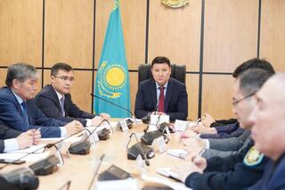 ТУРКЕСТАН: ОБСУДИЛИ ВОПРОСЫ ОБЩЕСТВЕННО-ПОЛИТИЧЕСКОЙ СИТУАЦИИ