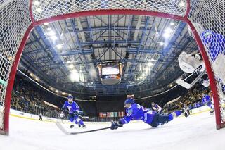 Хоккейная команда «Торпедо» вышла в финал