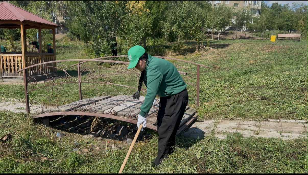 В поселке Глубокое прошла экологическая акция «Таза Қазақстан»