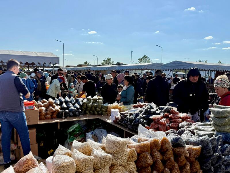 В Астане проходит сельскохозяйственная ярмарка продукции Актюбинской области