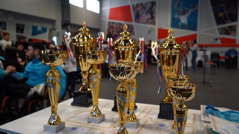 Спортсмены Астаны завоевали несколько медалей на чемпионате страны по пара пауэрлифтингу