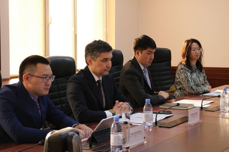Вице-министр энергетики обсудил с представителями Азиатского банка перспективы модернизации электросетей Казахстана