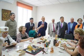 Марат Ахметжанов встретился с председателем центрального совета ветеранов РК