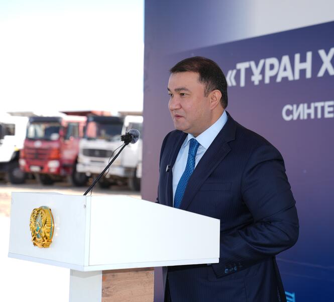 В ТУРКЕСТАНСКОЙ ОБЛАСТИ НАЧАЛОСЬ СТРОИТЕЛЬСТВО ЗАВОДА ПО ПРОИЗВОДСТВУ СИНТЕТИЧЕСКОГО АММИАКА И КАРБАМИДА