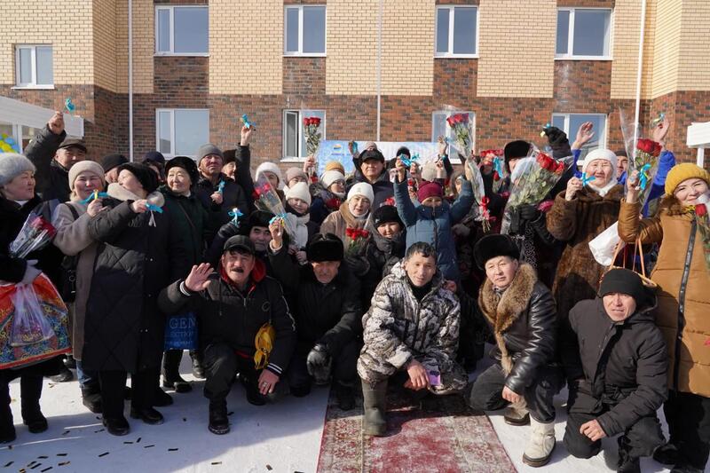 Ключи от новых квартир вручили жителям г. Макинска