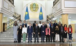 Стипендиаты программы ООН в области разоружения посетили МИД Казахстана