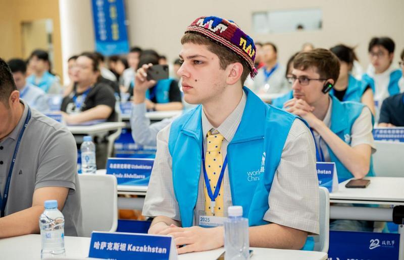 Карагандинского студента признали лучшим дизайнером на международном чемпионате профмастерства в Китае