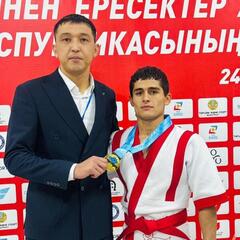ТУРКЕСТАНСКИЙ БОРЕЦ СТАЛ ЧЕМПИОНОМ СТРАНЫ ПО ҚАЗАҚ КҮРЕСІ