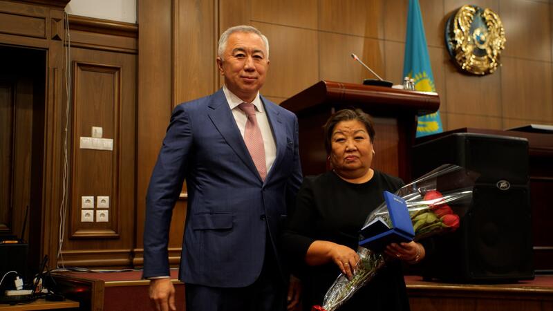 В МНЭ прошла торжественная церемония ко Дню Республики