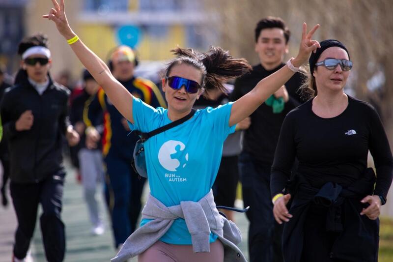 «Таза Қазақстан»: около 1200 человек приняли участие в акции по уборке территории на открытии бегового сезона в Астане