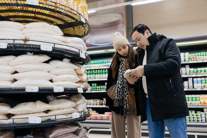 В Атырау проведён мониторинг цен на социально значимые товары