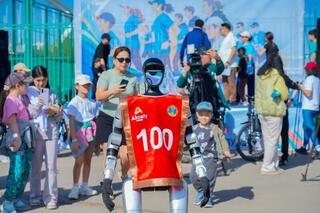 В спортивном фестивале в Астане приняли участие жители в возрасте от 6 до 93 лет