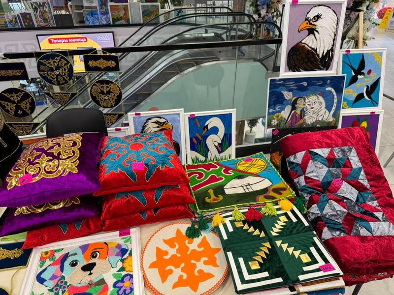 Выставка ремесленниц Центра активного долголетия провели в Астане в честь Наурыза