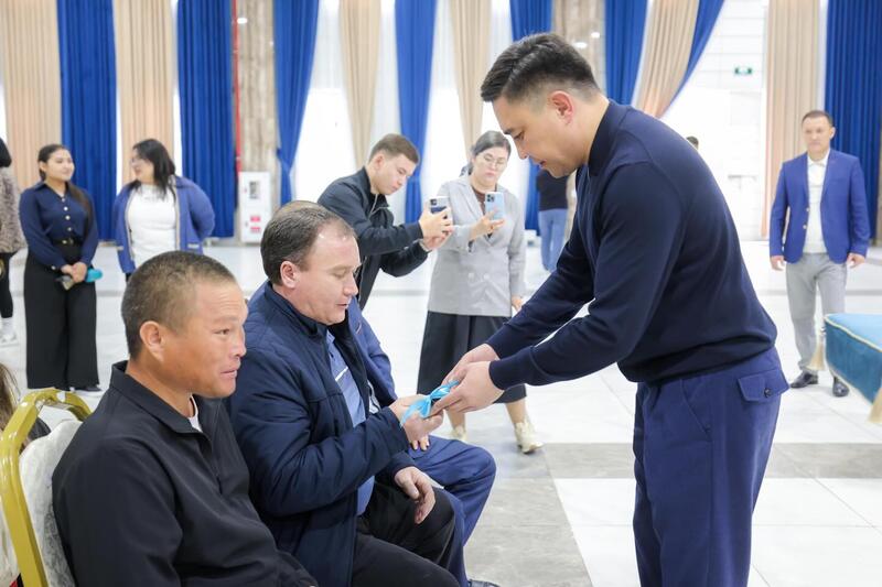 В ШЫМКЕНТЕ КЛЮЧИ ОТ КВАРТИР ПОЛУЧИЛИ НОВЫЕ СЕМЬИ ИЗ ЧИСЛА ОЧЕРЕДНИКОВ