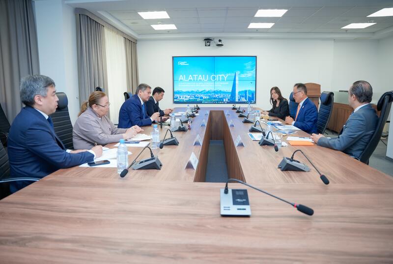Министр науки и высшего образования РК встретился с представителями компании Elsevier