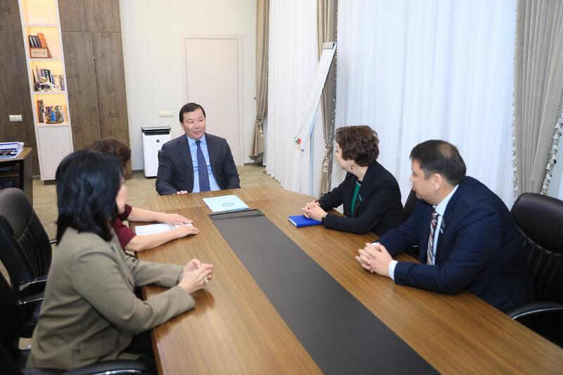 Глава региона принял депутатов